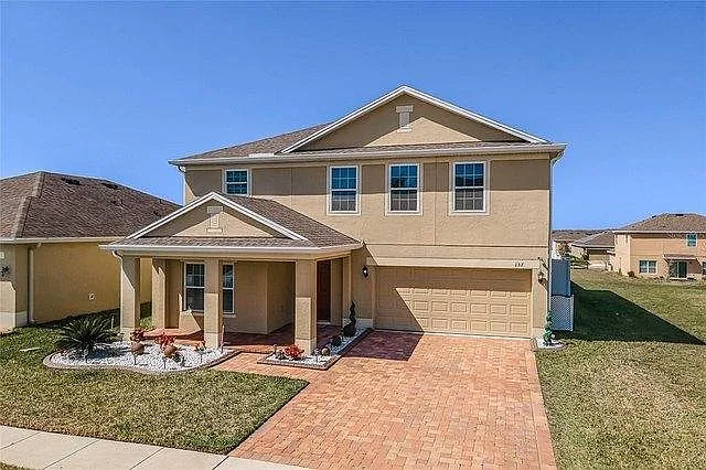 5 bed, 3353 sqft, $895 — Photo 3