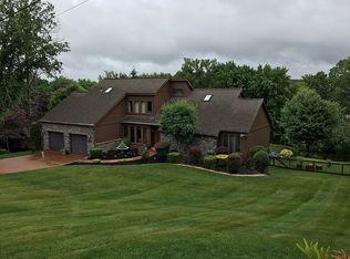 2255 Ridge Dr, Mars, PA 16046