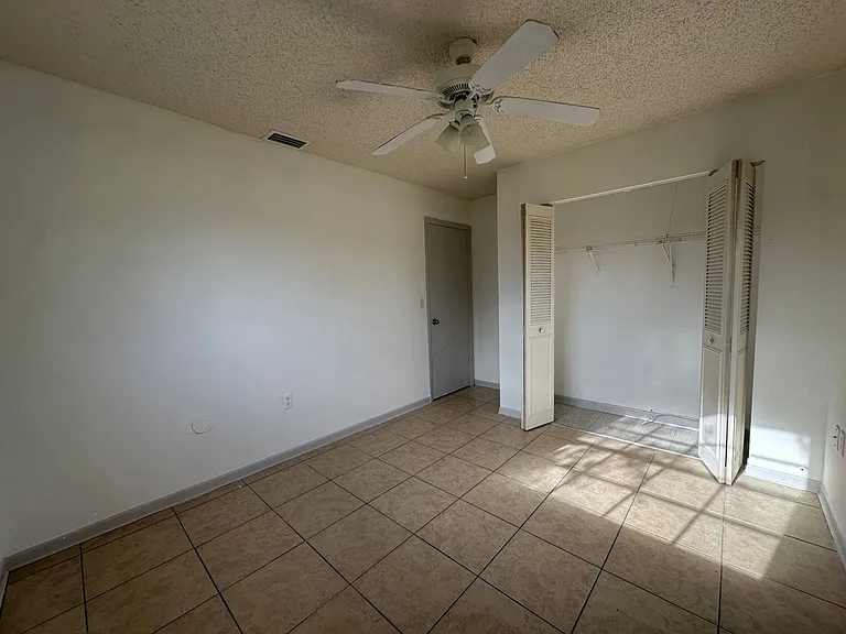 3699 SW 148th Pl #19 — Photo 11
