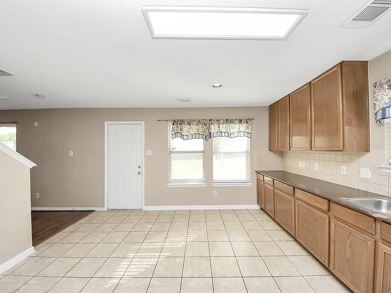 15202 Lynford Crest Dr — Photo 16
