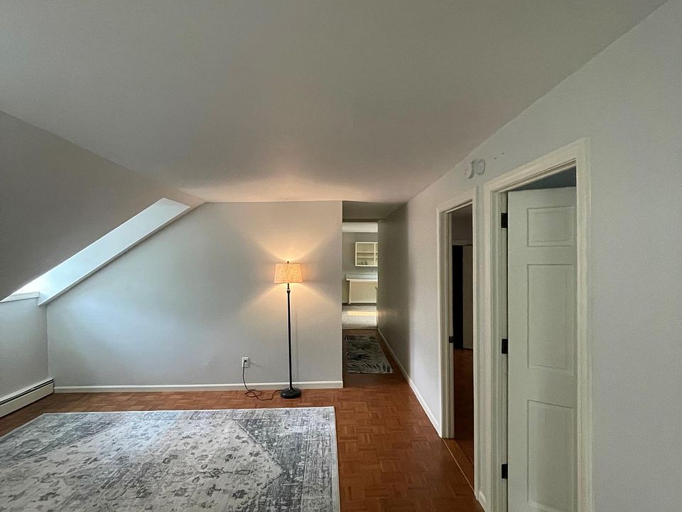 1st image of 33 Chapin Ave #5