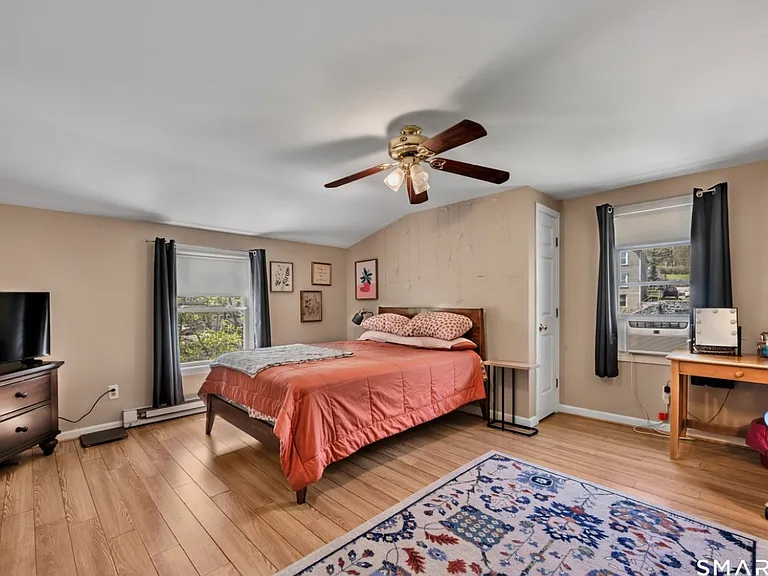28 Maple St #2 — Photo 1