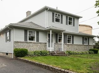 157 Park St, Clinton, MA 01510