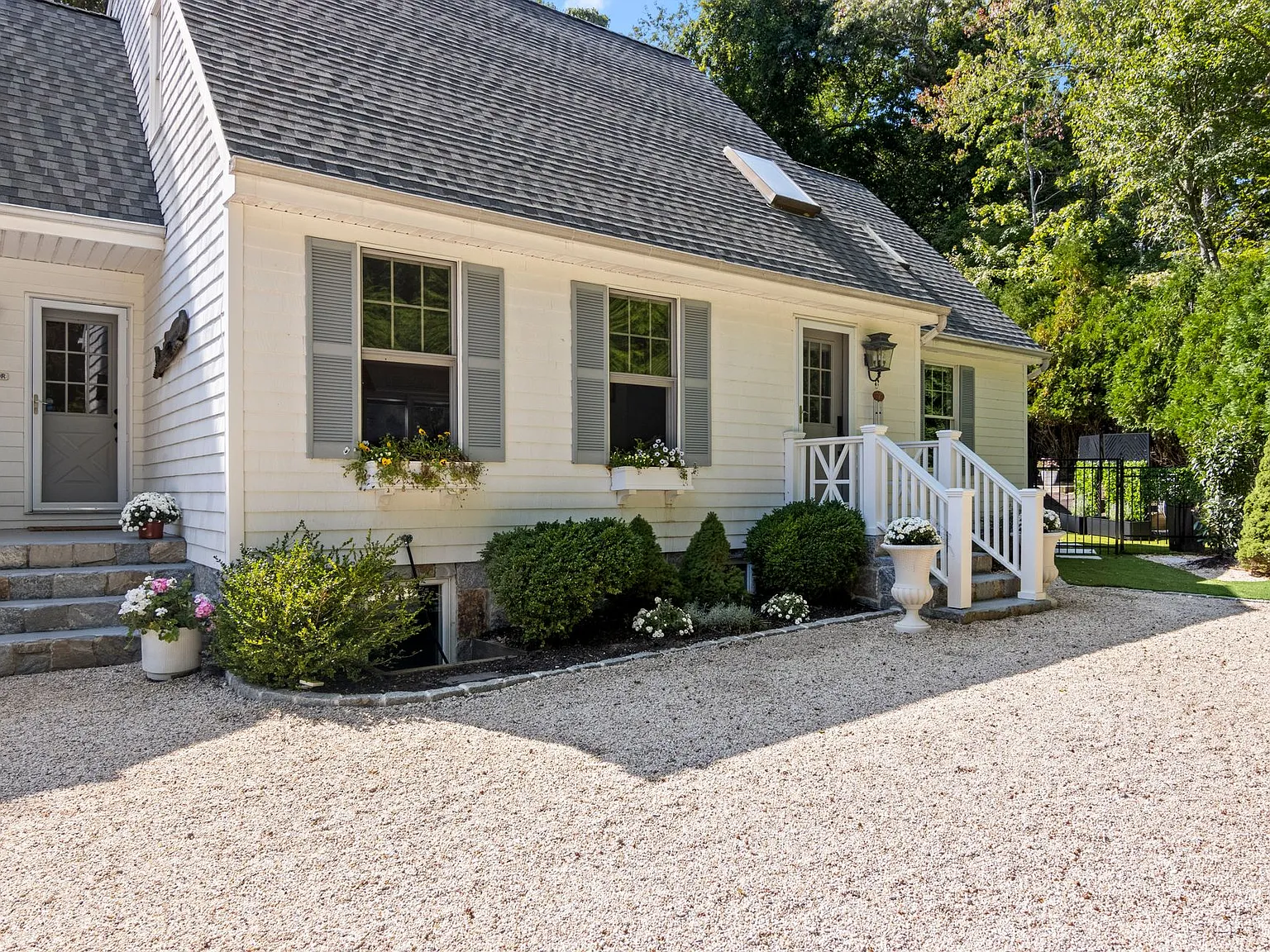 Seasonal Rental — Photo 2