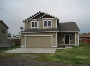 148 3rd St, Touchet, WA 99360