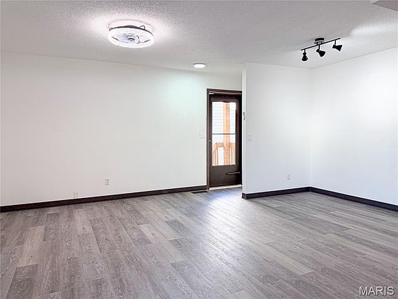 3rd image of 24 Parkridge