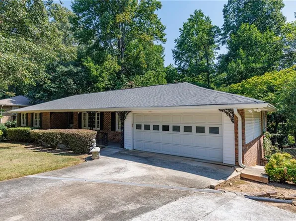 3612 Hershey Ln, Tucker, GA 30084