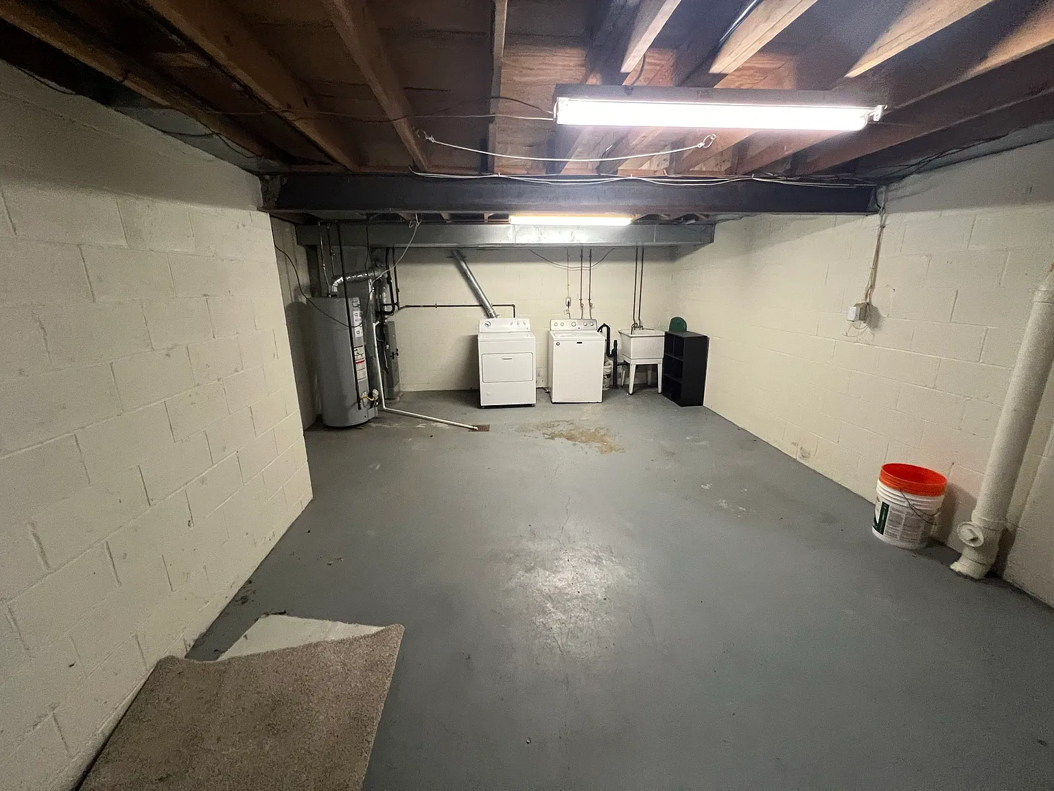 3 bed, 2252 sqft, $3,000 — Photo 2