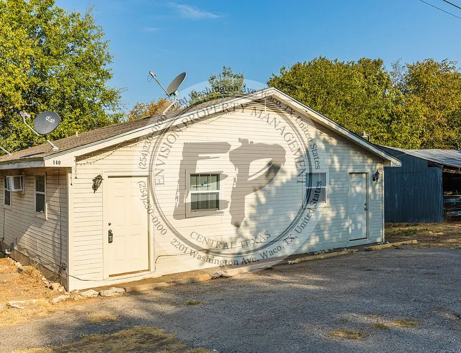 140 County Road 1604