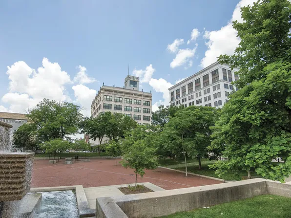 Heer's Luxury Living