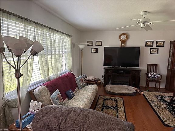 2nd image of 254 Baltimore Way