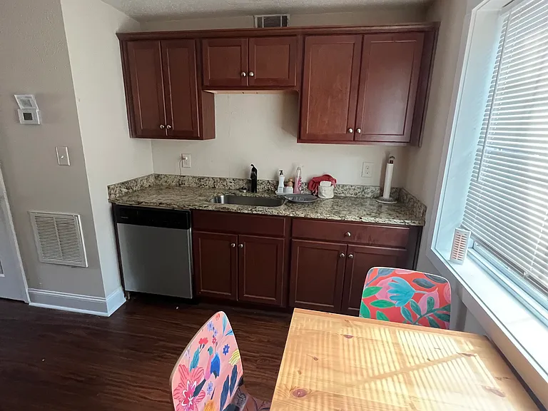 620 Waddell St #3 — Photo 7