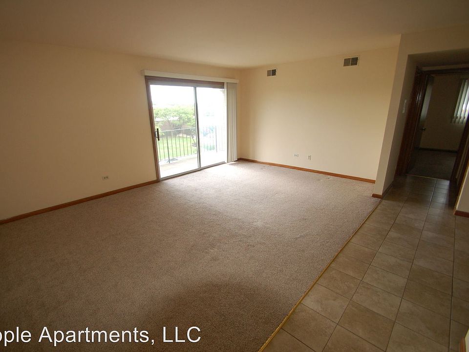 2nd image of 10716 Kilpatrick Ave APT 1SE