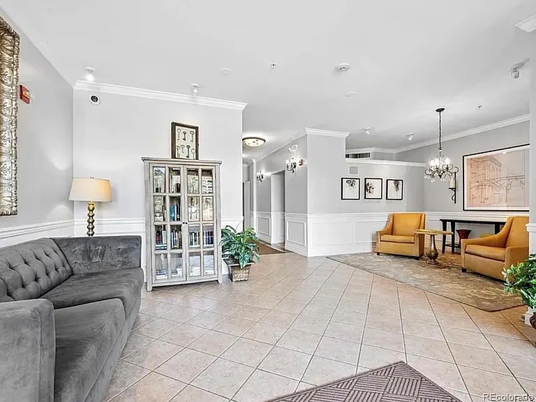 2700 E Cherry Creek South Dr #218 — Photo 16