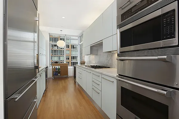 Sold by Corcoran | media 15