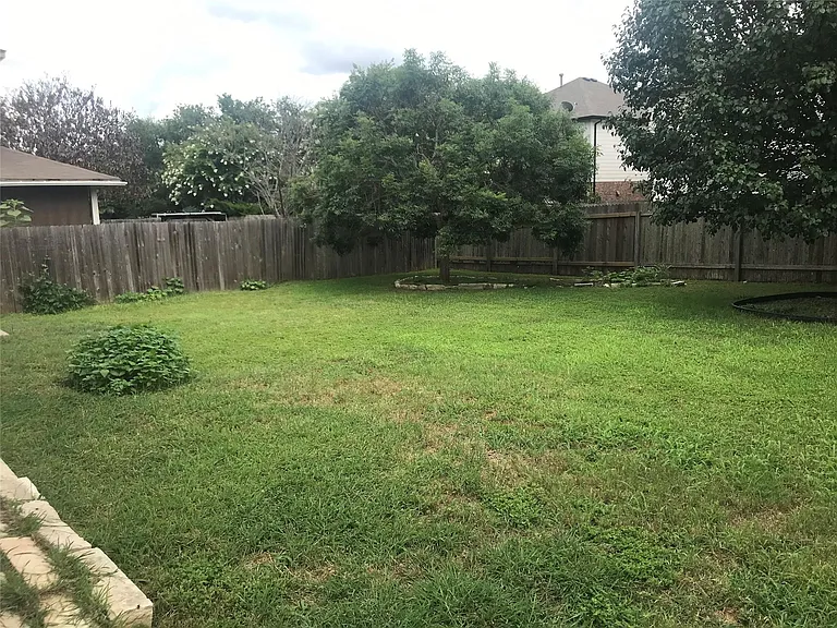 11321 Fletcher Hall Ln — Photo 24