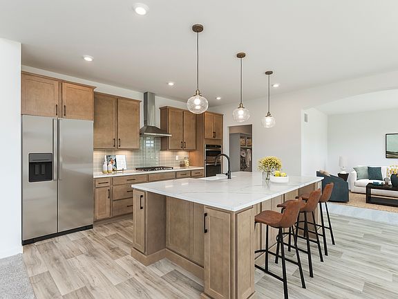 3rd image of 15477 Streamwood Dr