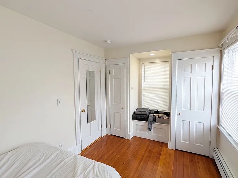 10 Duval St — Photo 16