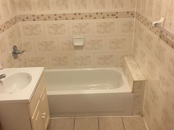 3rd image of 442 E 136th St APT 1