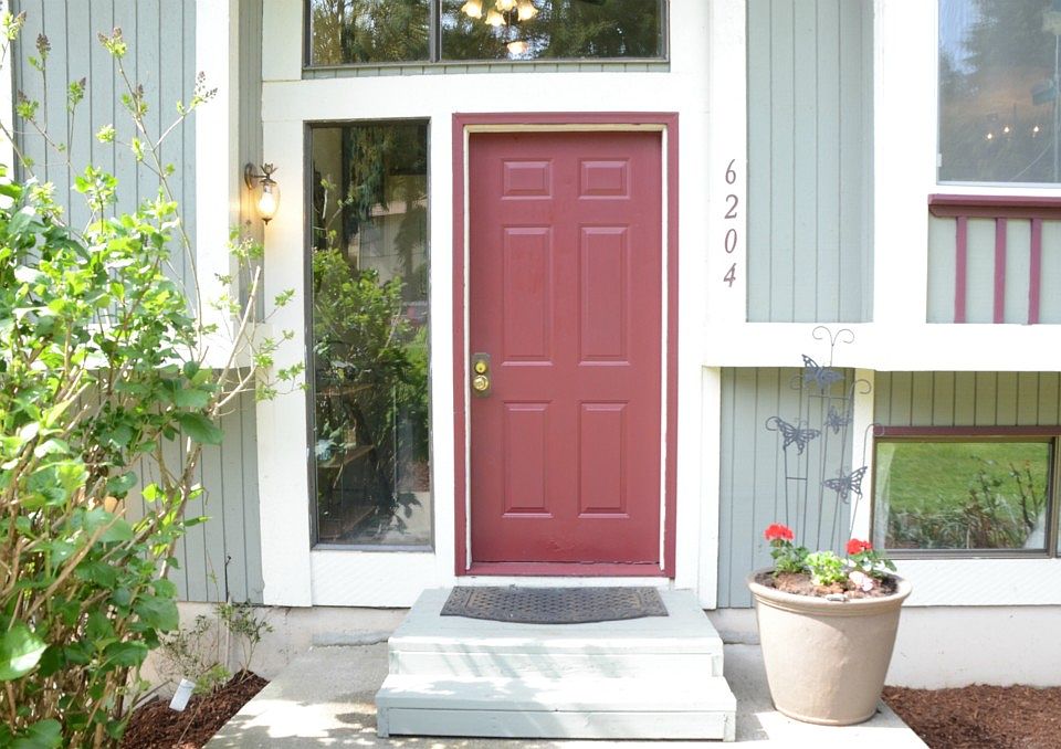 1st image of 6204 43rd Ave NW