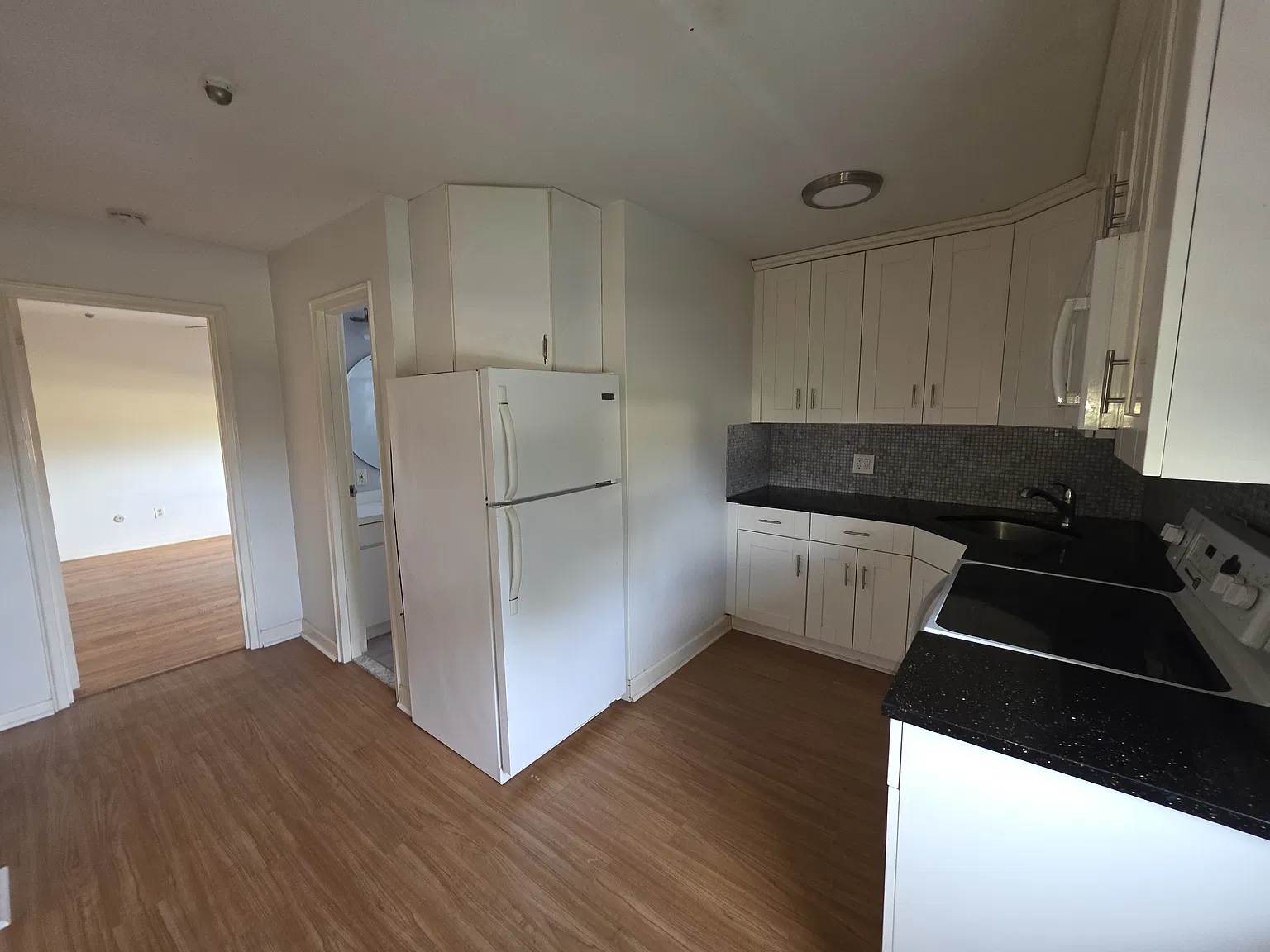 1 bed, 650 sqft, $1,850 — Photo 4