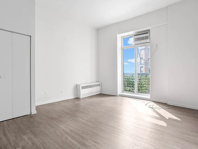 88 Fulton St #126 — Photo 3
