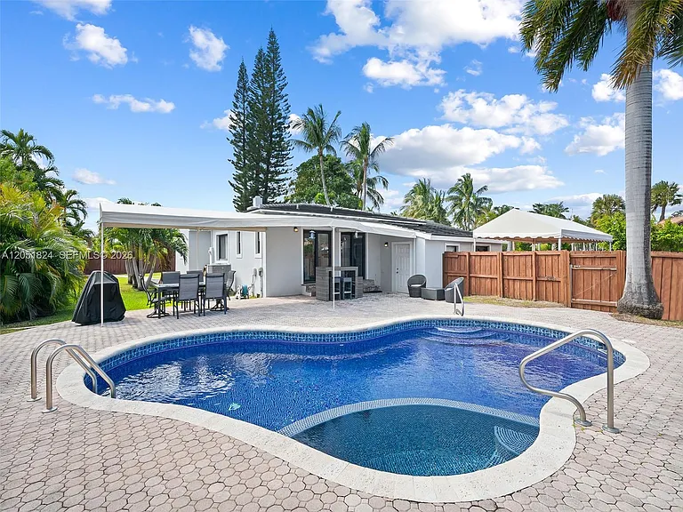 2301 E Las Olas Blvd — Photo 18