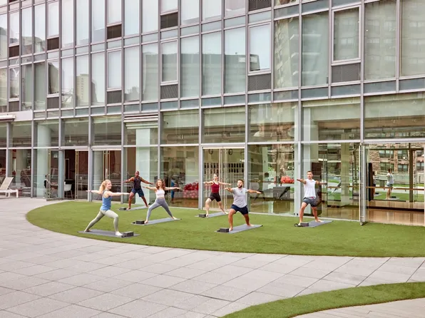 550 West 54th Street image 12 of 27