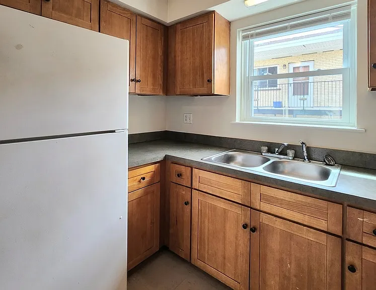 5700 W 35th St #8N — Photo 4