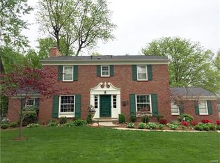 137 W Mermod Pl, Saint Louis, MO 63122