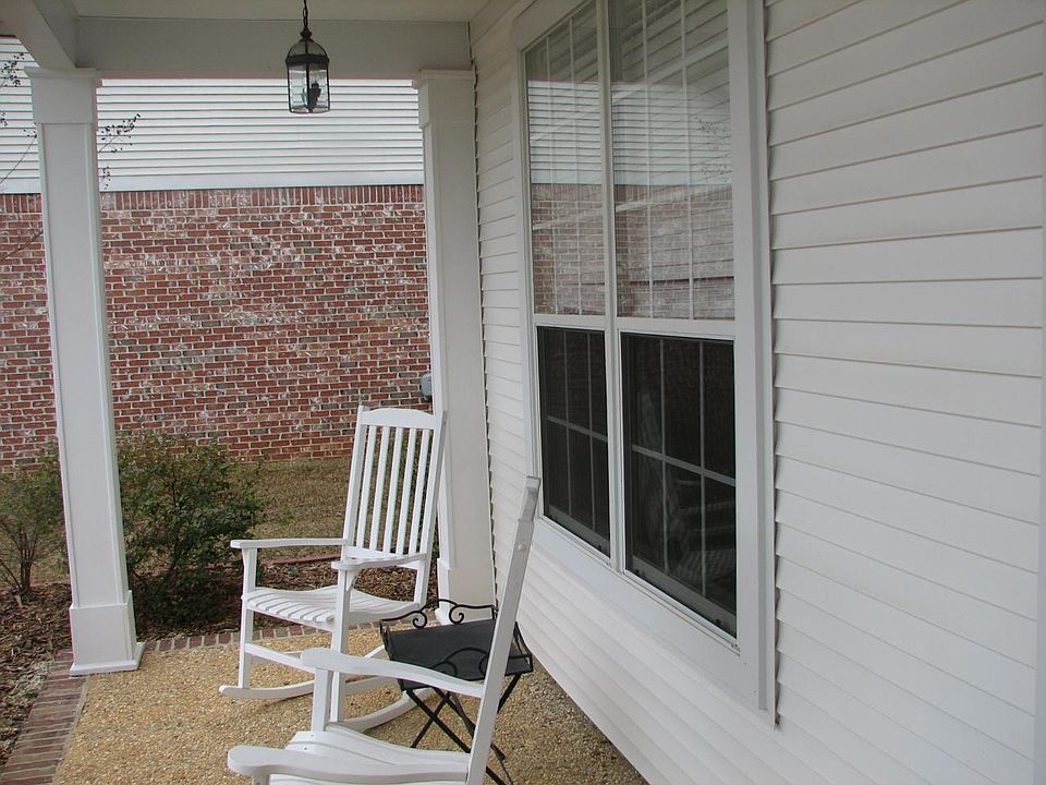 2nd image of 17 N Shore Ct