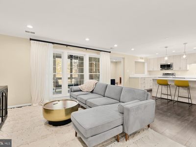 5707 Brewer House Cir APT 201, Rockville, MD, 20852