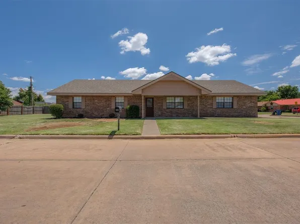 2427 S 33rd St, Chickasha, OK 73018
