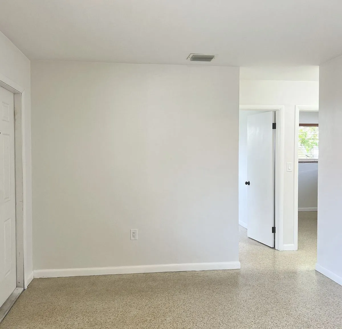 2 bed, $2,300 — Photo 4