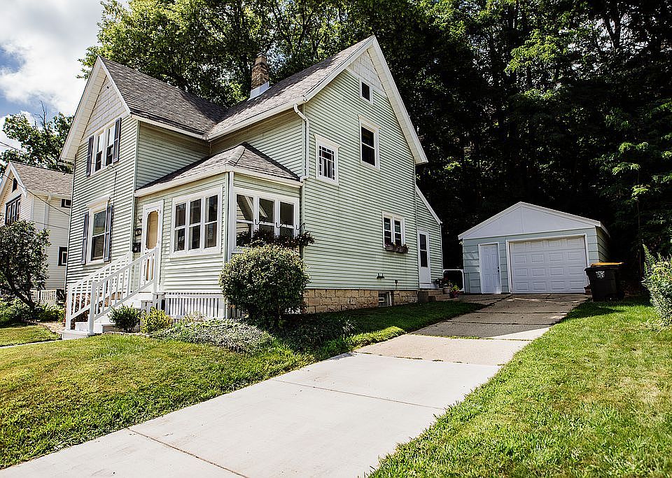 1st image of 7434 Blanchard St