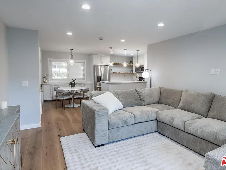 9005 Cynthia St #214 — Photo 7