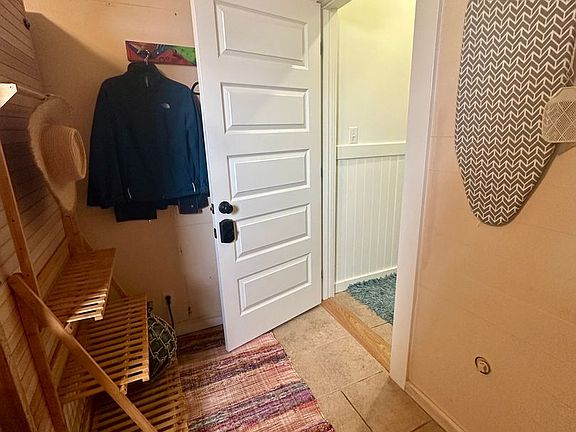 3rd image of 251 15th St Unit B