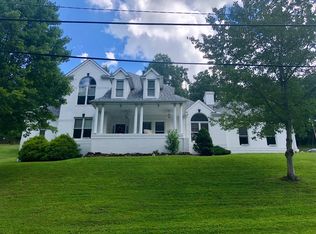 3844 Azalea Dr, Ashland, KY 41102