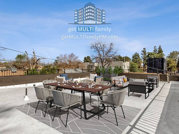 3rd image of 1006 E Pasadena Ave #C