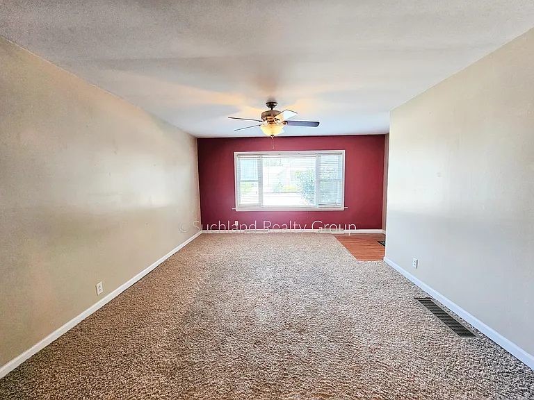 409 N Main St — Photo 13