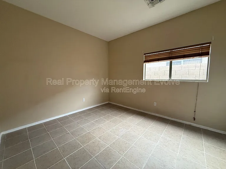 9559 W Monte Vista Rd — Photo 15