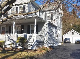 17 Neulist Ave, Port Washington, NY 11050