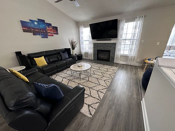 5th image of 2114 Cassia Dr