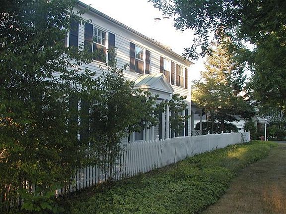 2nd image of 32181 Meadowlark Way