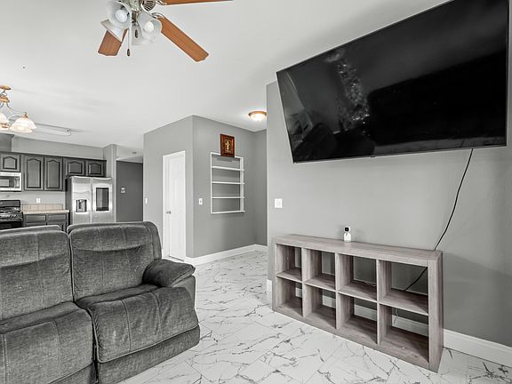 4th image of 337 Ramona Street