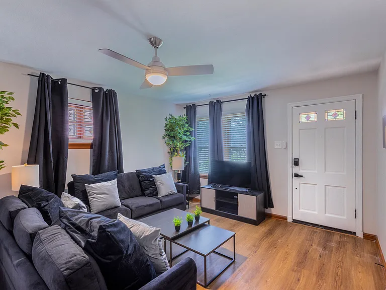 3216 Jasper Park — Photo 11