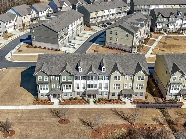 4346 Encore Park Ln, Duluth, GA 30097