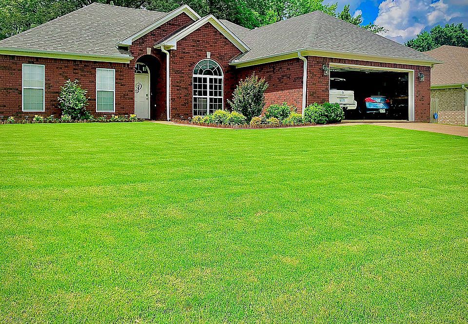 1st image of 71 Siesta Dr