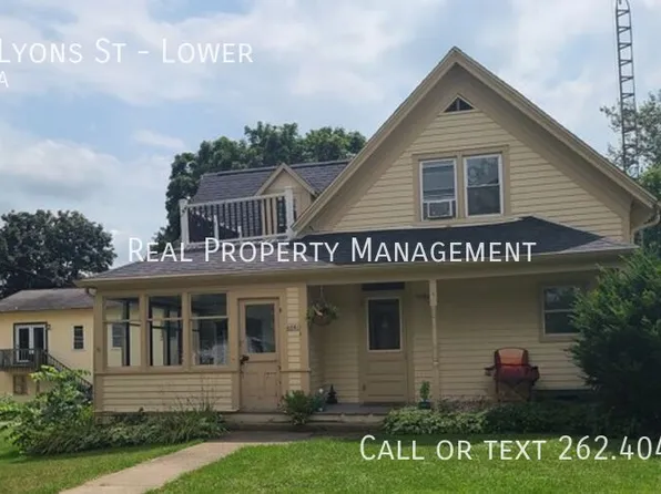 6081 Lyons St, Burlington, WI 53105
