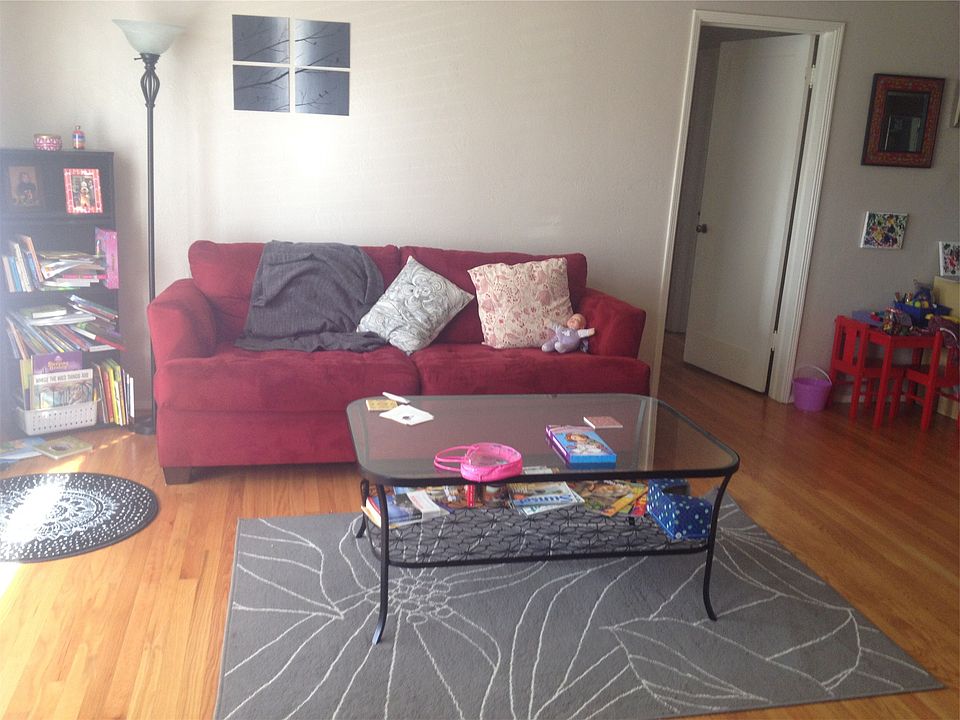 2nd image of 1300 Fulton St
